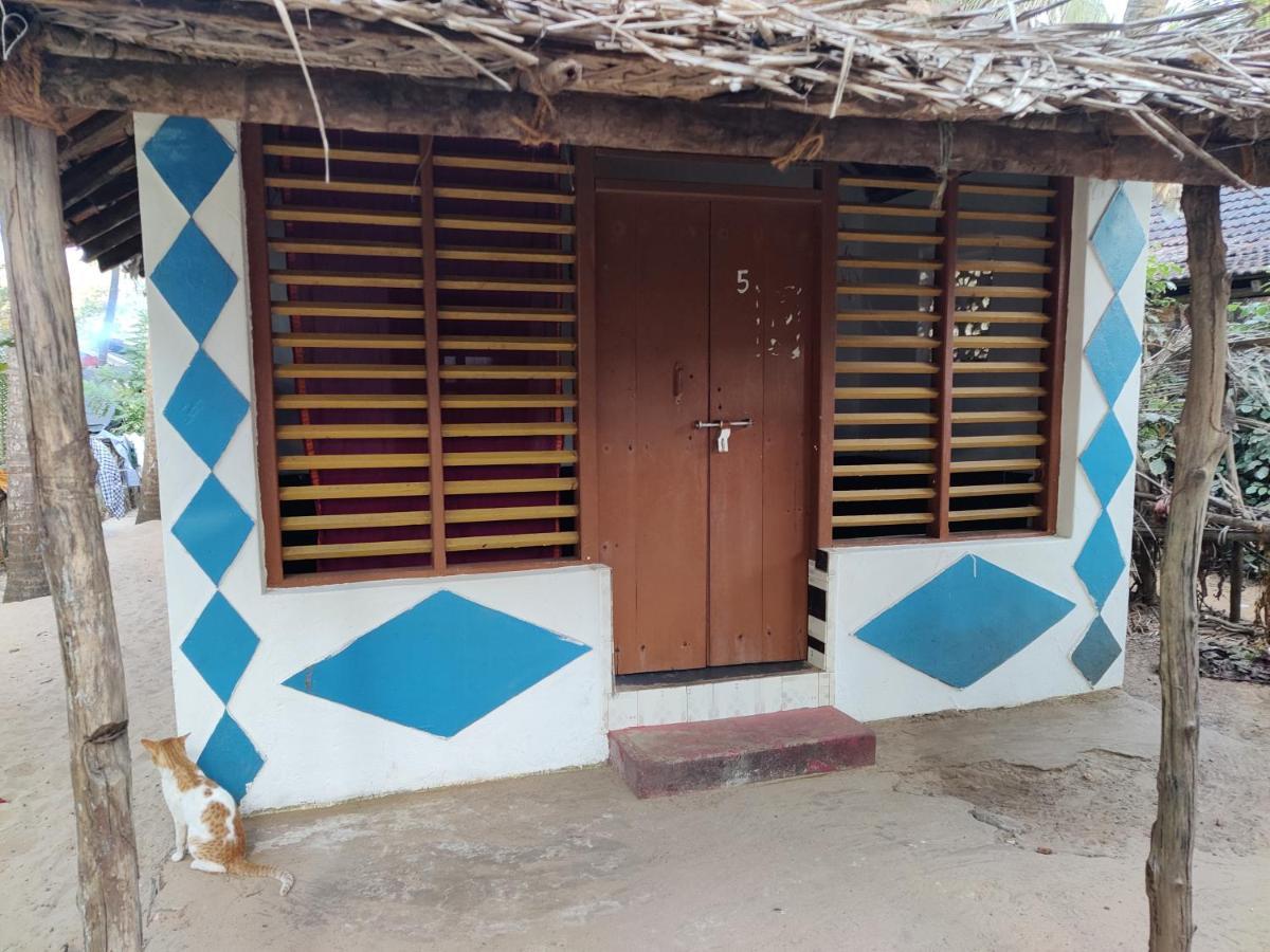Surya Beach Cafe And Stay Gokarna  Room photo