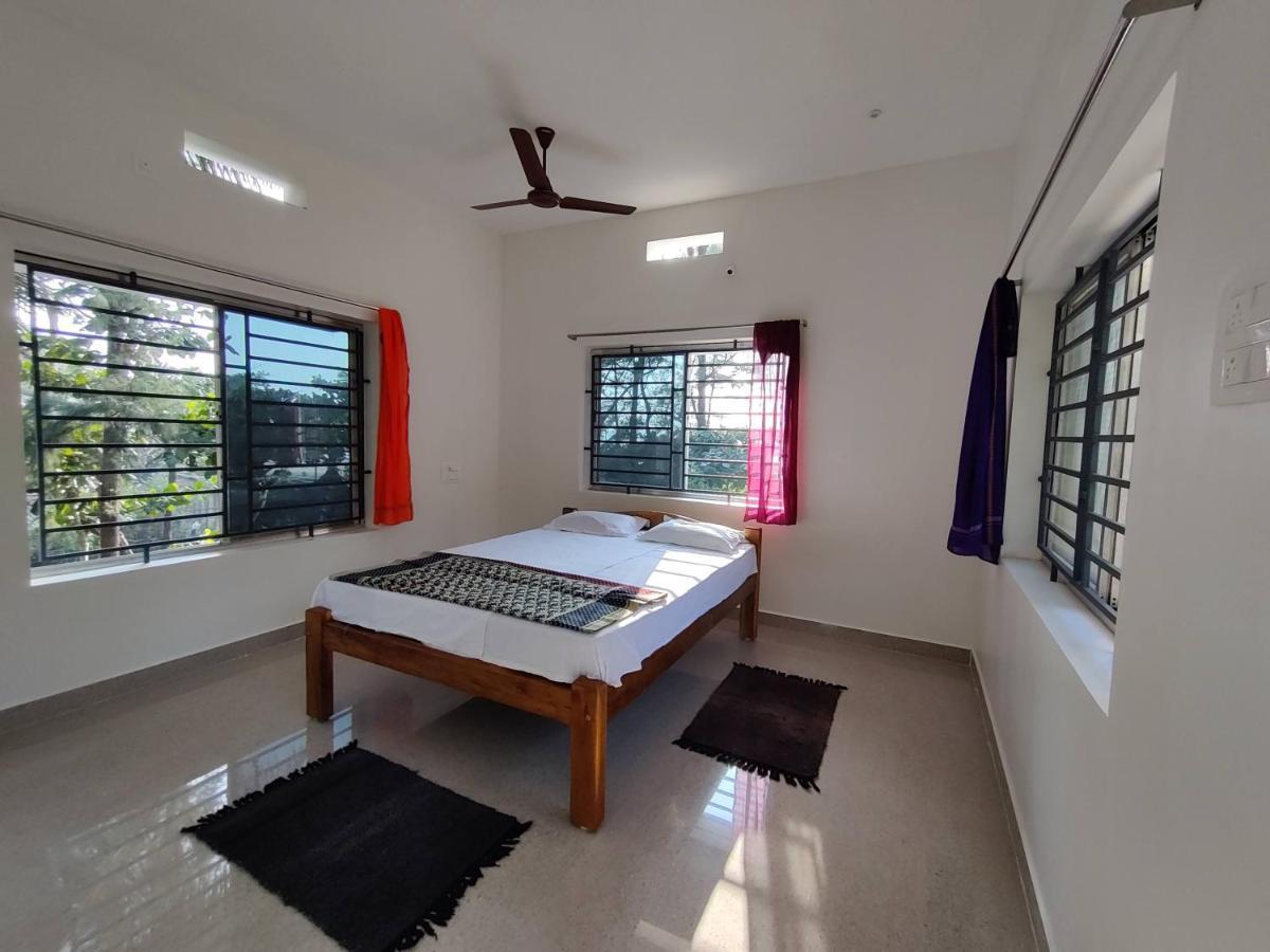 Surya Beach Cafe And Stay Gokarna  Exterior photo
