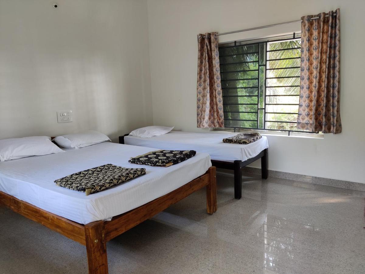 Surya Beach Cafe And Stay Gokarna  Exterior photo